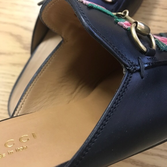 Gucci Princetown Loafer Mule with Flower Rose - Picture 2 of 8